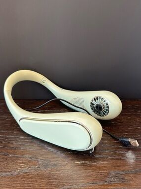 Amazon Light Green USB Hands-Free Neck Fan 🪭